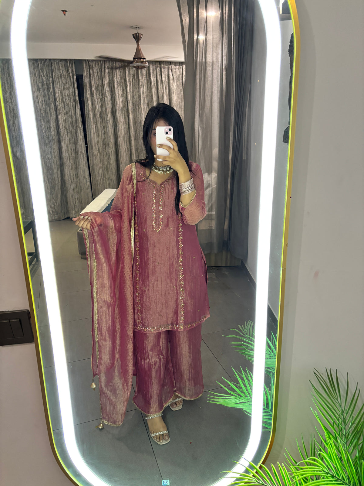 Tissue Suit pink