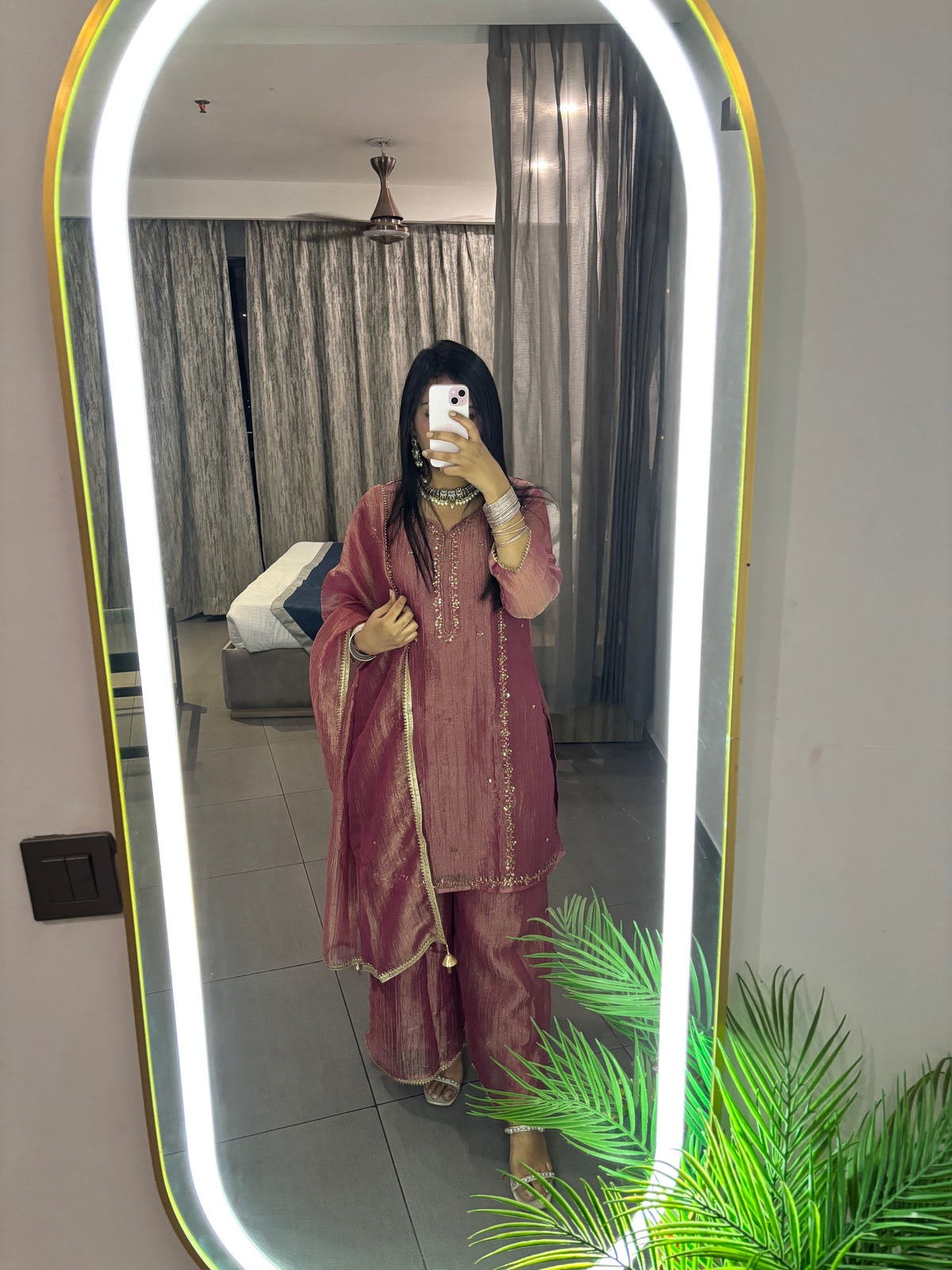 Tissue Suit pink