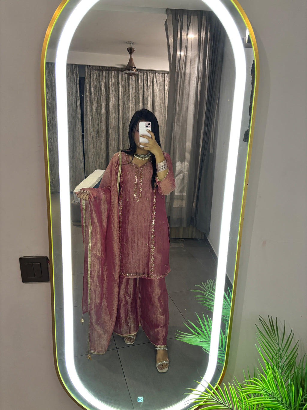 Tissue Suit pink