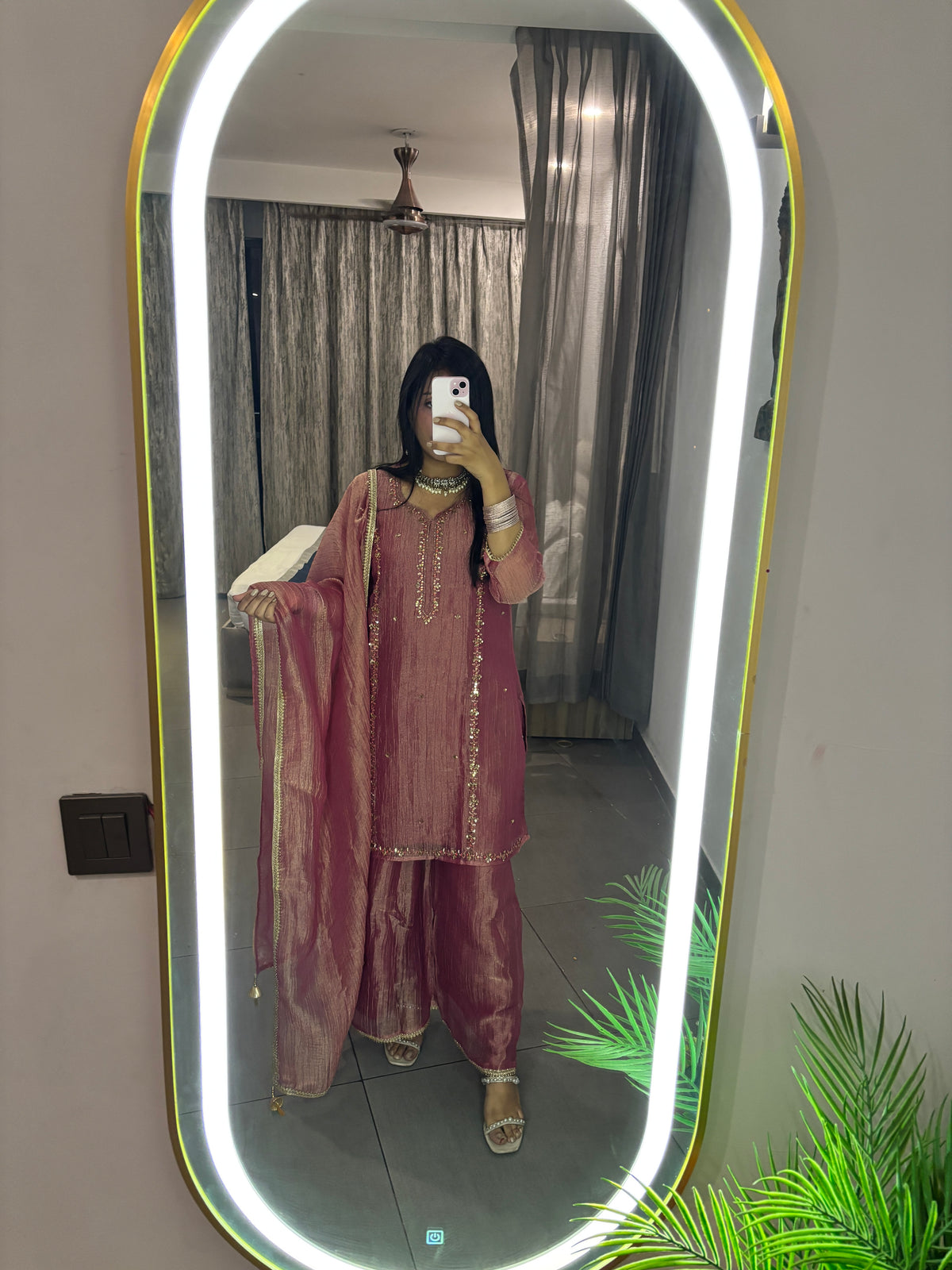 Tissue Suit pink