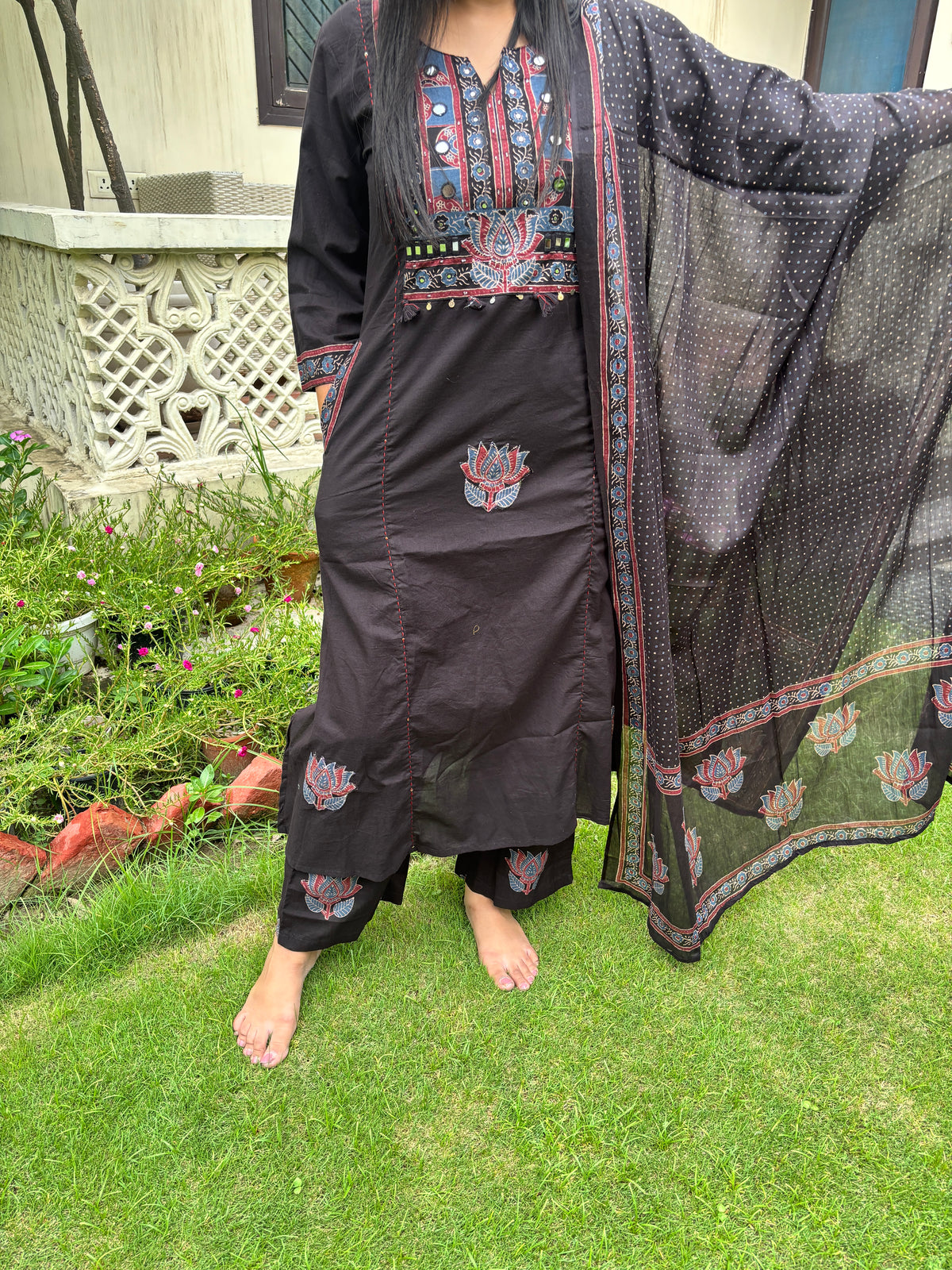 Black Lotus Suit